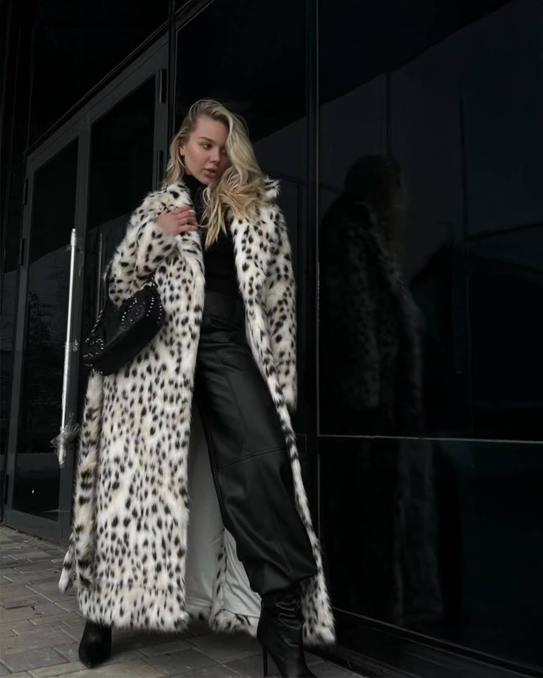 Manteau en fausse fourrure léopard Nova